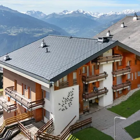 Appartement Gemeaux 205 Sur La Place Du Village A Avec Vue Sur Les Alpes *