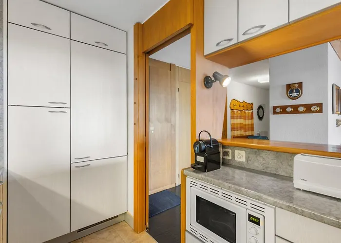 Gemeaux 205 Sur La Place Du Village A Avec Vue Sur Les Alpes Apartman