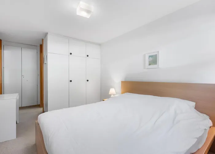 Gemeaux 205 Sur La Place Du Village A Avec Vue Sur Les Alpes *