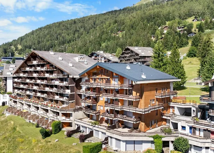Gemeaux 205 Sur La Place Du Village A Avec Vue Sur Les Alpes *